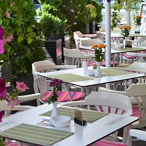 Les Jardins Carol Boekarest